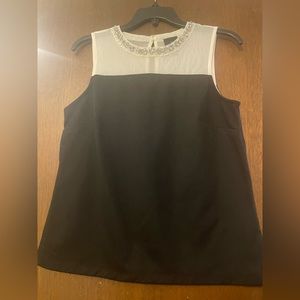 Worthington Petite Sz-MP Embelished Neck Sleeveless Top